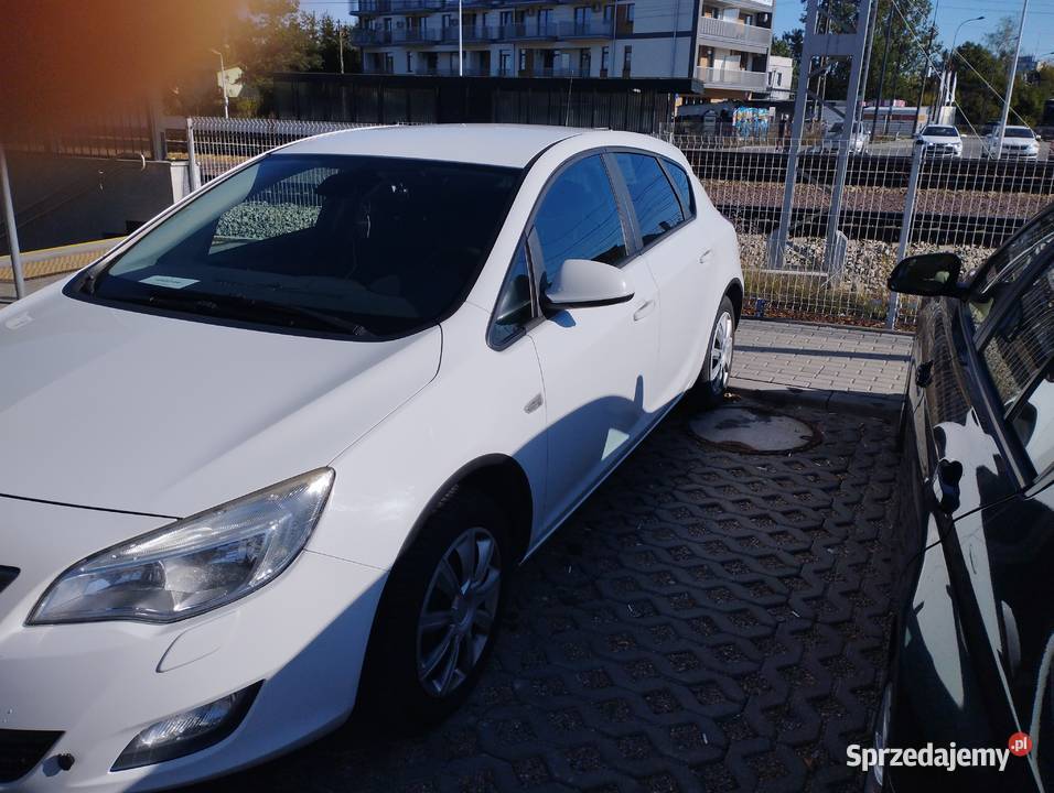 Sprzedam Opel Astra 14 T sprzedam