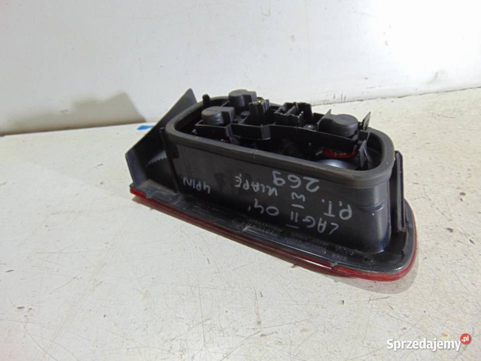 LAMPA PRAWY TYŁ KLAPY 4 PIN RENAULT LAGUNA II sprzedam