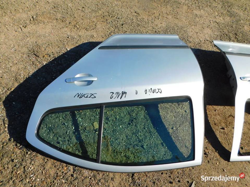 octavia II sedan drzwi 41162 WYSYŁKA Żory sprzedam