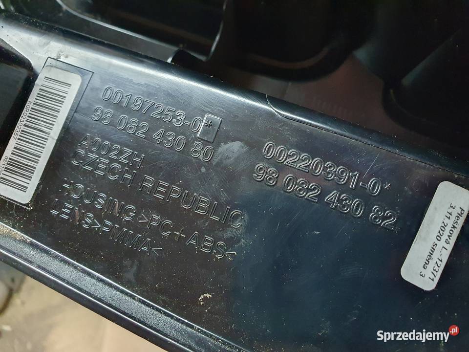 JUMPY EXPERT VIVARO LAMPA PRAWA TYLNA PRAWY TYŁ wielkopolskie Międzychód