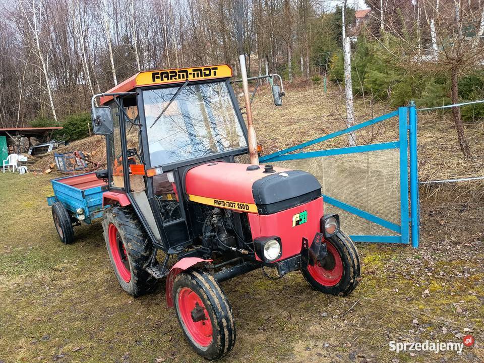 Ciągnik FARMMOT 250D i osprzęt Strzyżów sprzedam