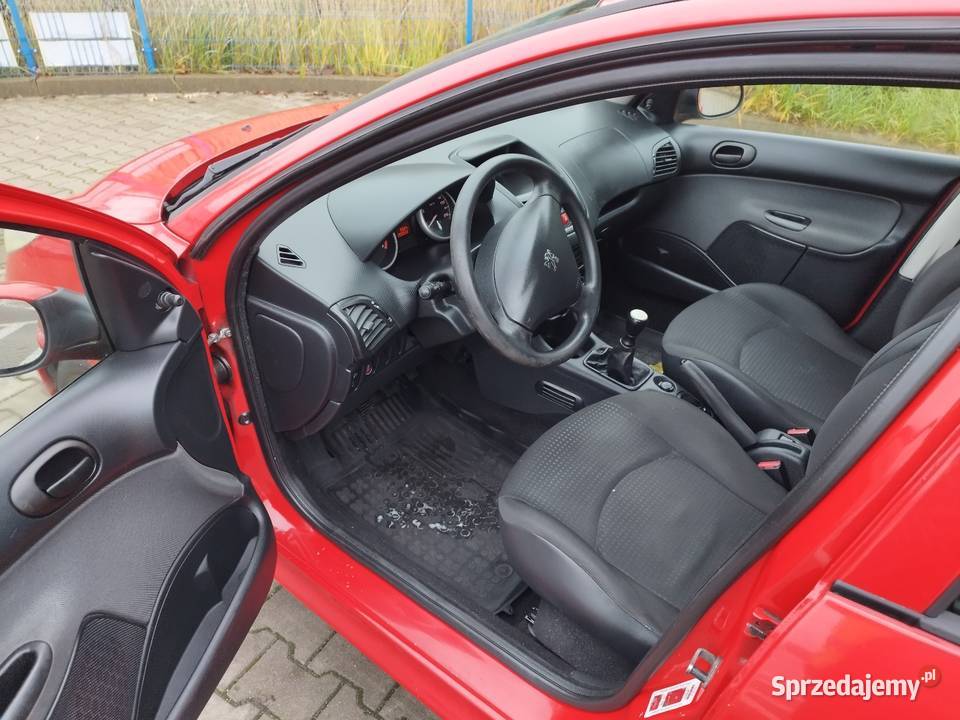 Ekonomiczny Peugot 206 plus 2011 salon Polska wielkopolskie Jarocin