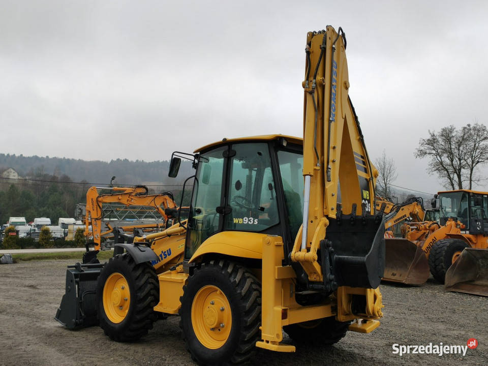 na równych kołach Komatsu WB 93S5E0 Bez Luzów Widełki