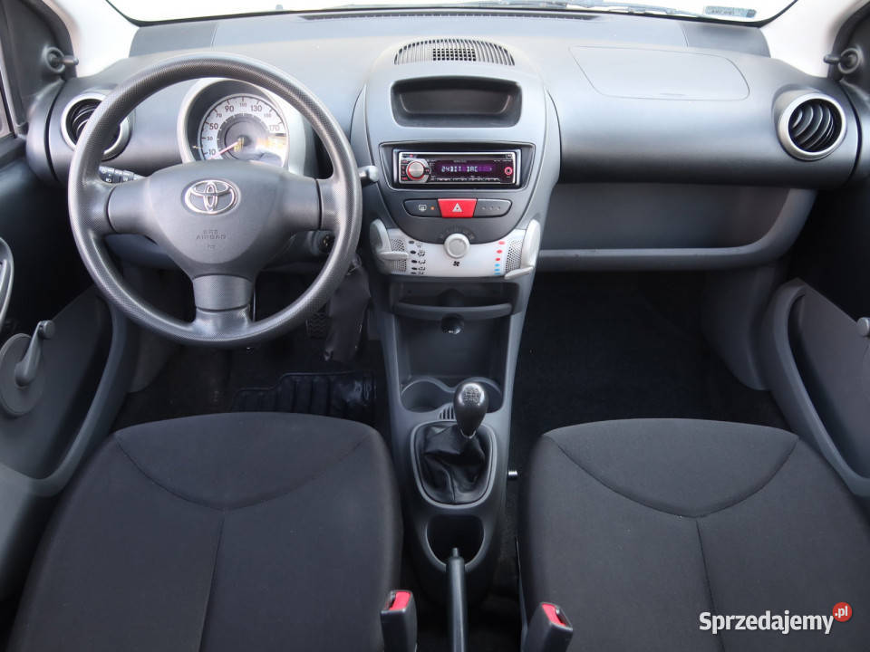 Toyota Aygo 10 VVTi 4/5 Aygo Katowice