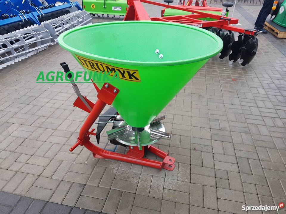 Rozsiewacz lejek lej jednotarczowy Strumyk 500L Władysławowo sprzedam