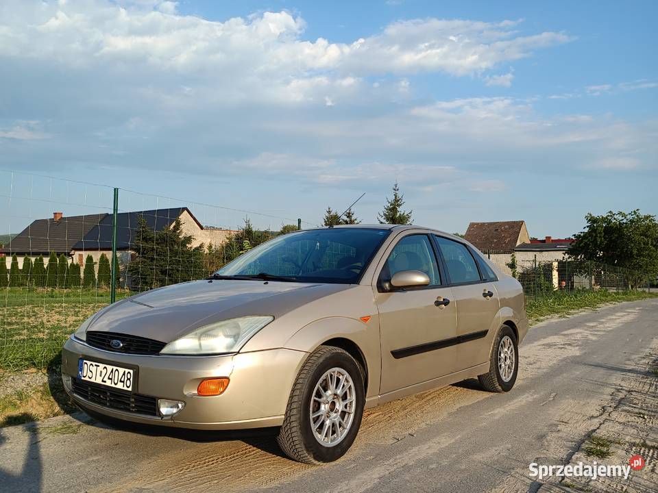 Ford Focus Mk1 18 16v wersja GHIA benzyna