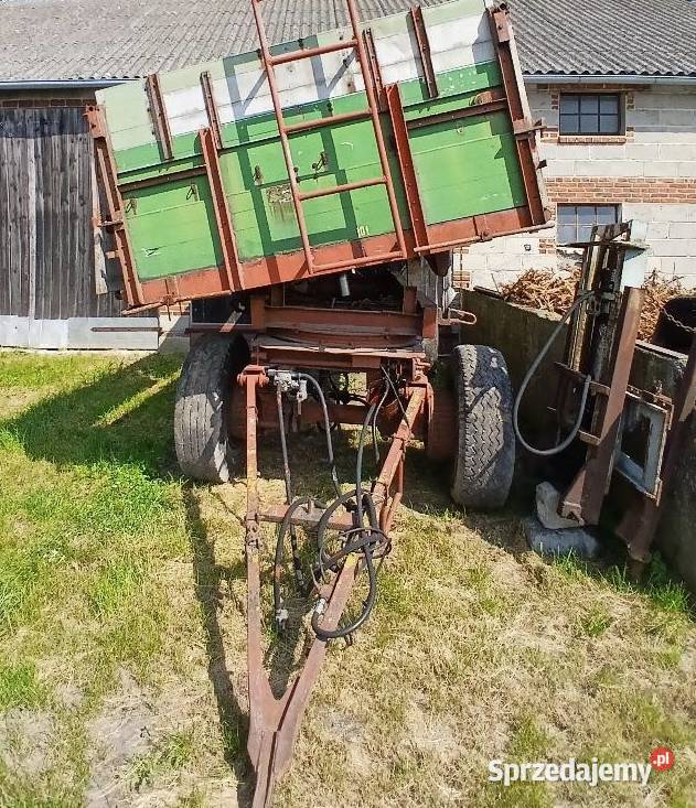 Przyczepa ciężarowa rolnicza uszkodzony