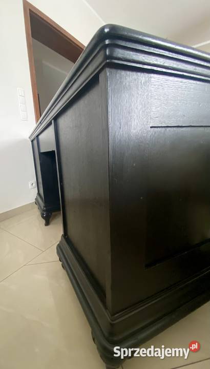 Piękne antyczne biurko idealne do kancelarii Poznań