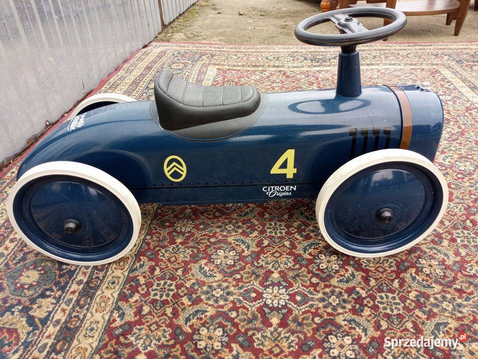 Samochód zabawkę sprzedam