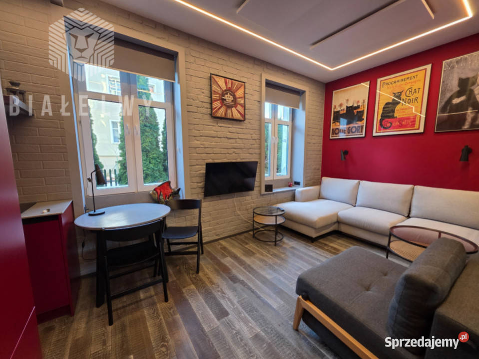 Mieszkanie na wynajem 271 metrów 1 pokojowe Rok budowy 1910 Sopot