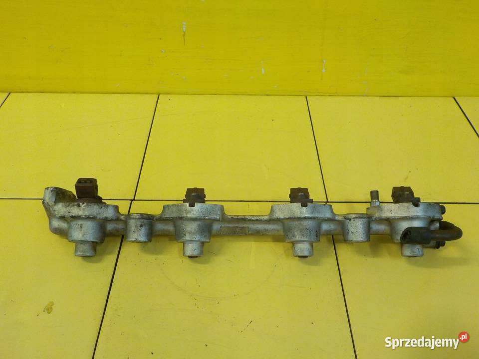 TRANSIT MK6 23 B 02r 145 E5FA listwa wtryskowa z osobowe Suków