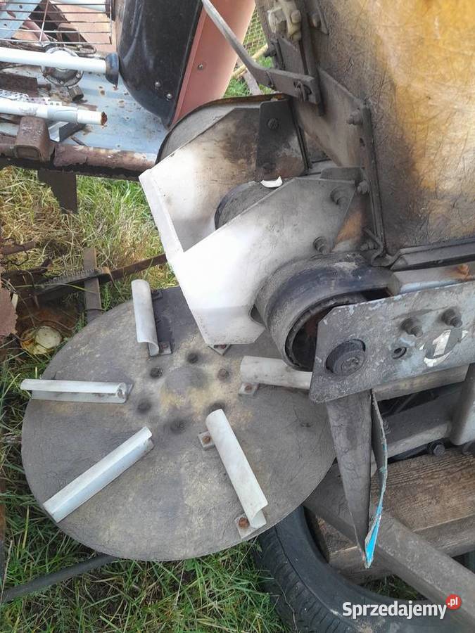 Rozsiewacz Kos do soli nawozu wapna 3 Żarki