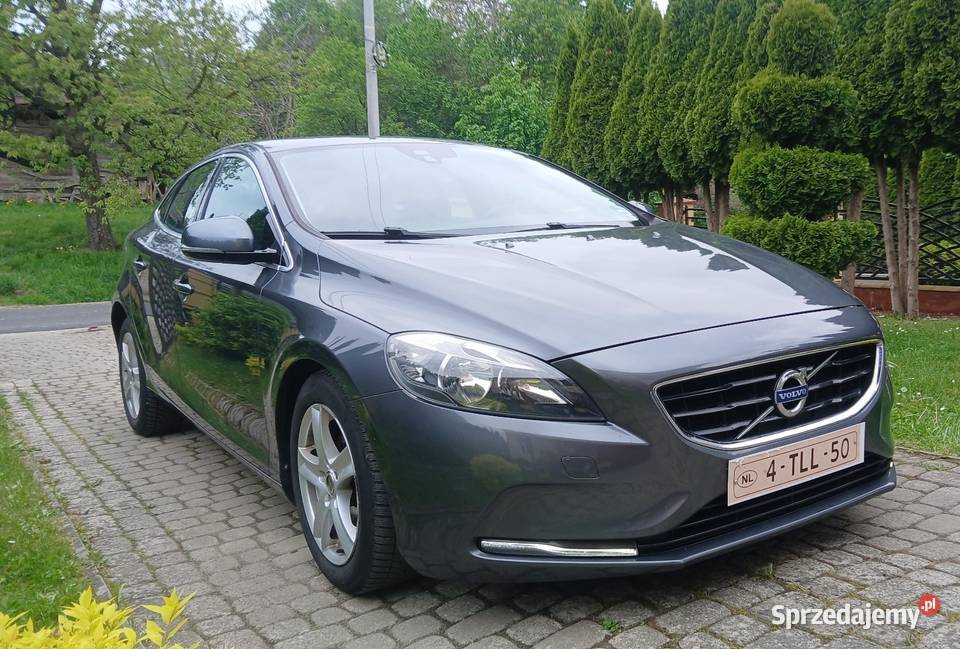 Volvo v40 momentum bezwypadkowy bluetooth podkarpackie Rzeszów
