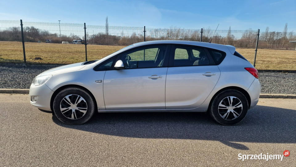 Opel Astra J FILM 148 2012r 17CDTi Klima Isofix srebrny Pabianice sprzedam