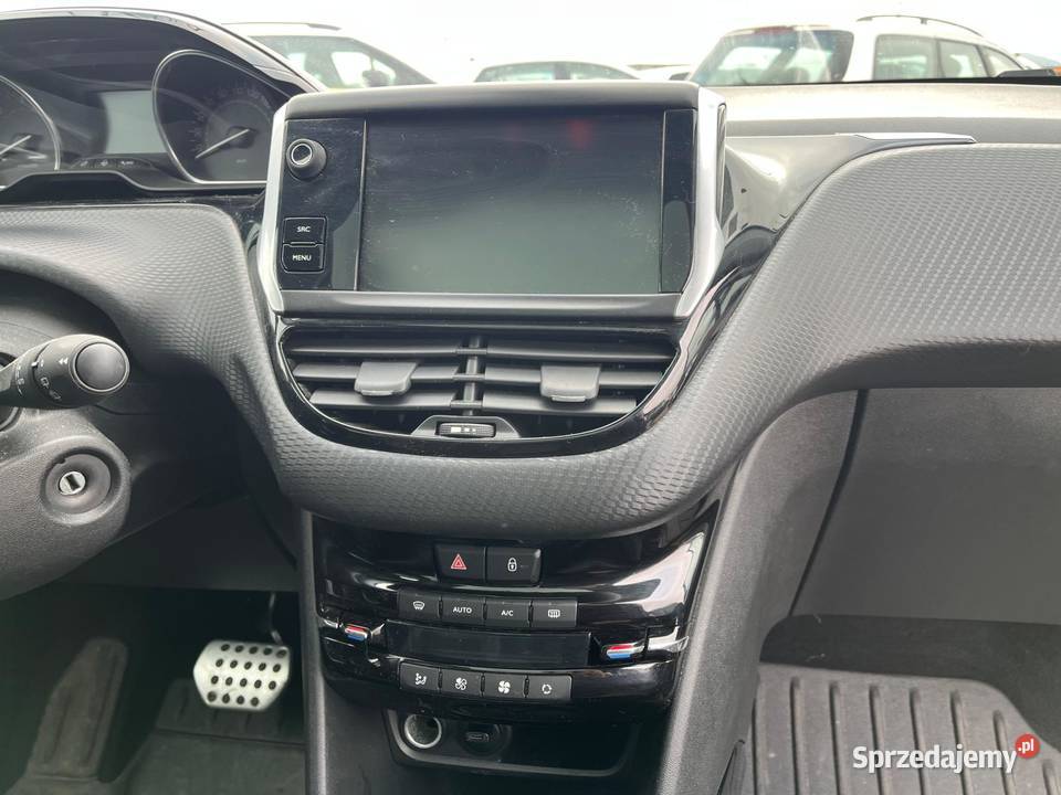 PEUGEOT 2008 15 BlueHDi 120 BVA FL926 125776km Rzeszów