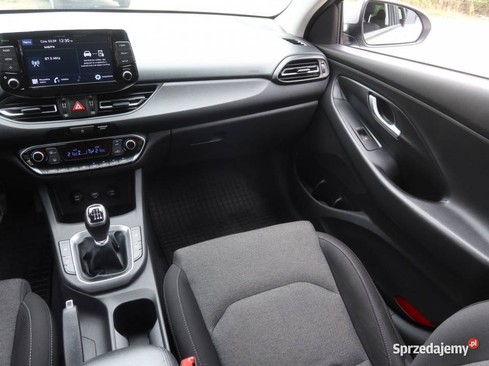 Hyundai i30 15 DPI Rok produkcji 2022 Katowice