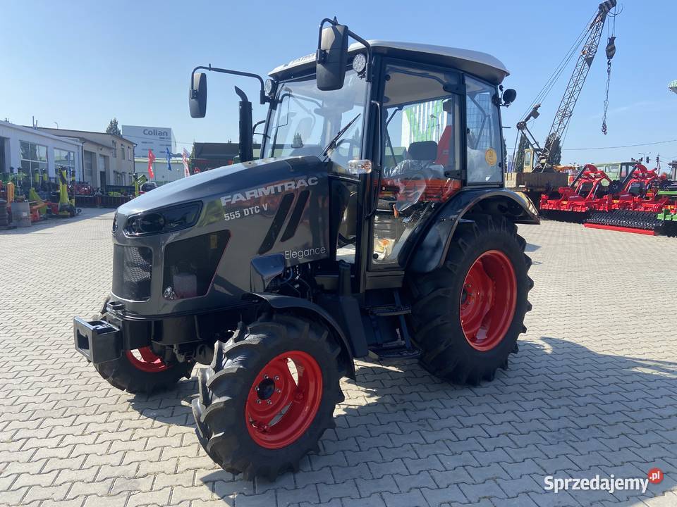 Ciągnik rolniczy FARMTRAC 555DTc V Elegance Farmtrac Opatówek