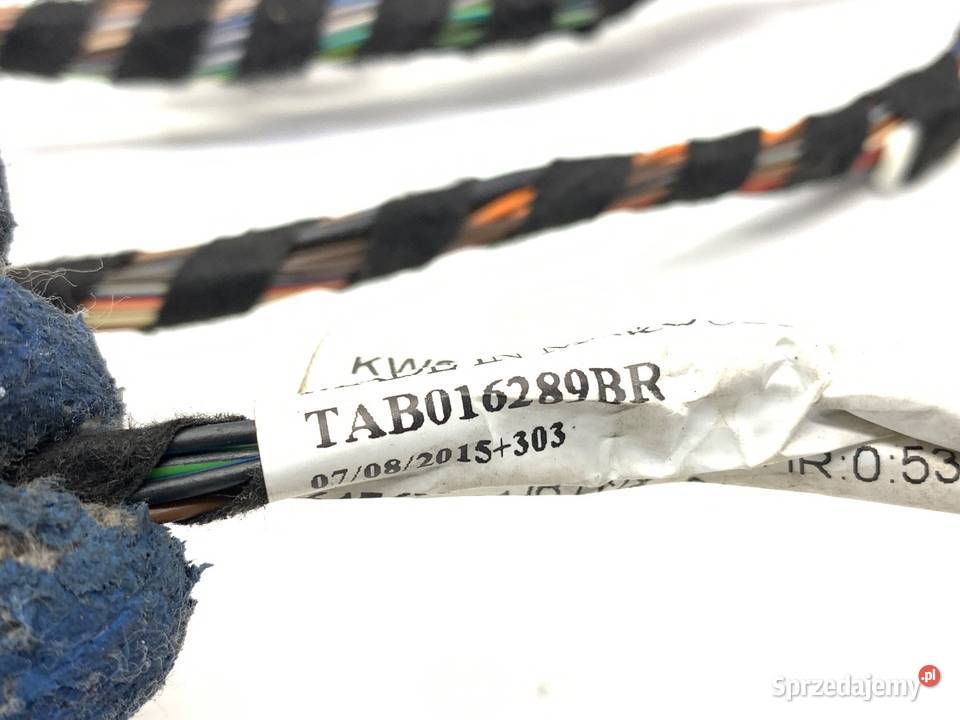 WIĄZKA KLAPY BAGAŻNIKA TYŁ VW PASSAT B8