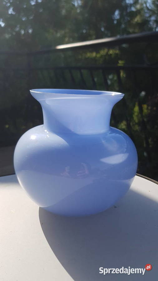 Szklany wazon w lawendowy kolorze Myszków