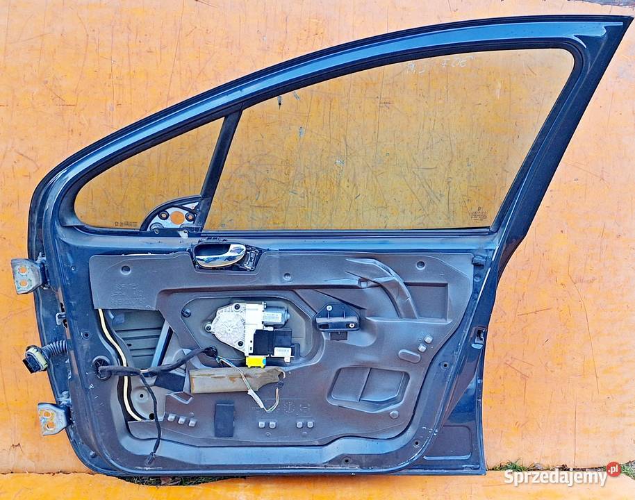 PEUGEOT 307 DRZWI PRAWY PRZÓD LAKIER KTGA Radom sprzedam