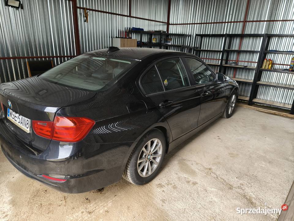 Samochód BMW model f30 Bożewo