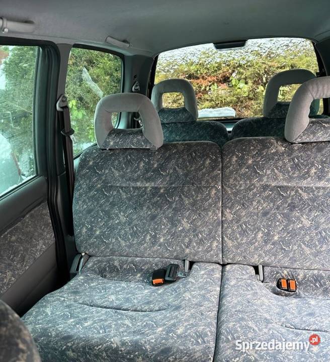 Nissan Serena 20 benzyna klima 7osob z Niemiec Rumia