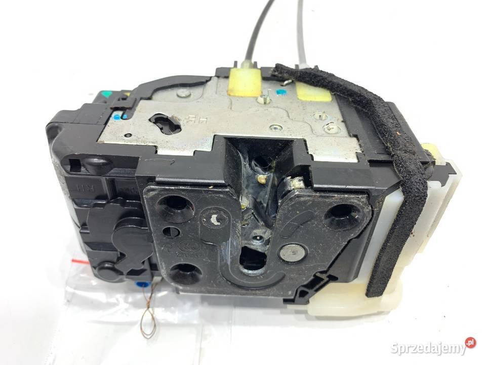 ZAMEK DRZWI PRAWY PRZÓD HYUNDAI i20 Hatchback