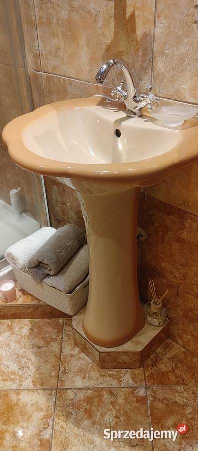 Umywalka z nogą Dalia beż Nysa sprzedam