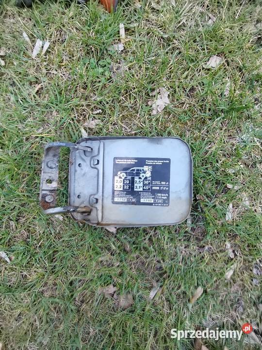 Mercedes w124 klapka paliwa osobowe Części samochodowe Stargard