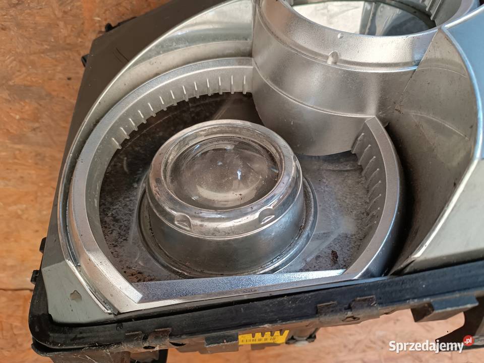 LAMPA REFLEKTOR XENON LEWY PRZÓD EU LAND ROVER osobowe sprzedam