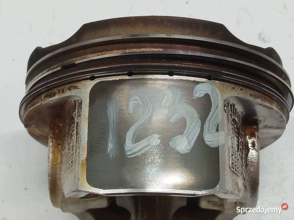 TŁOK 133 16V VVTI 1 Toyota Yaris II 20052011