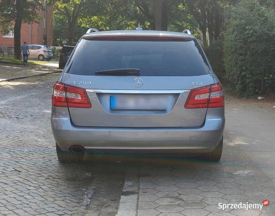 Mercedes E250 CGI W212 Avantgarde ILS 7GTRONIC Babiak