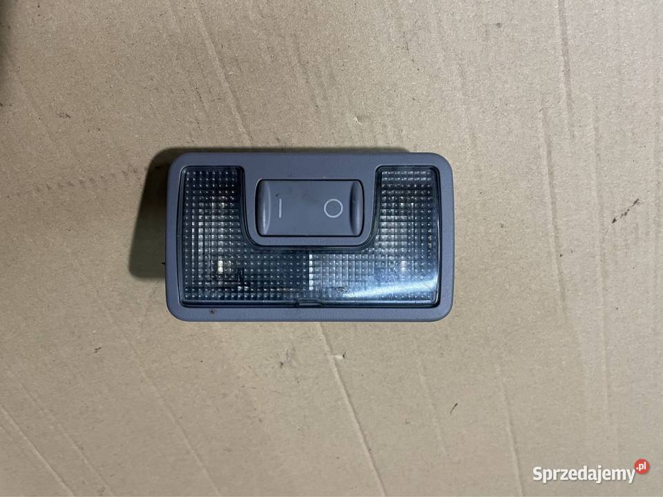 Lampka kabiny podsufitki 4B9947123 audi a4 b5 oświetlenie kabiny Szczecin