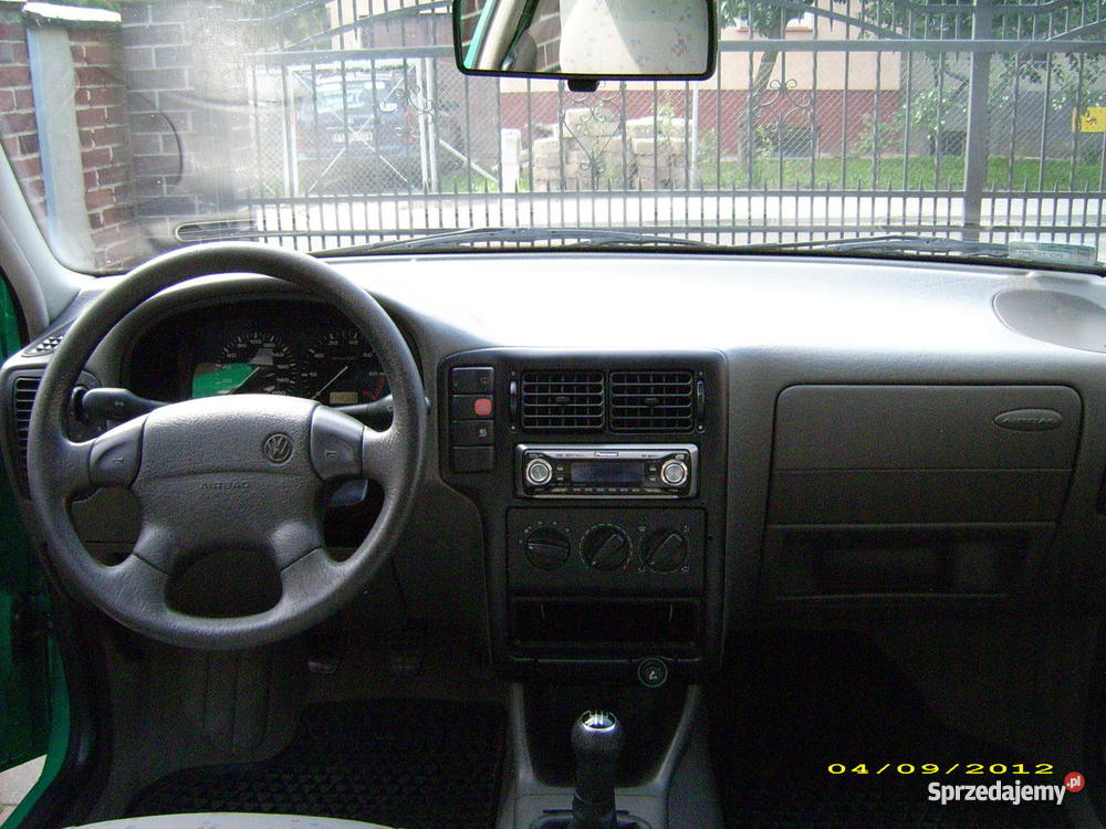 Volkswagen POLO zielony