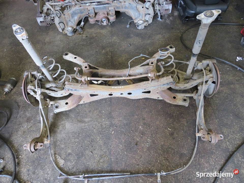BELKA ZAWIESZENIA OŚ TYŁ MAZDA 3 BM 13