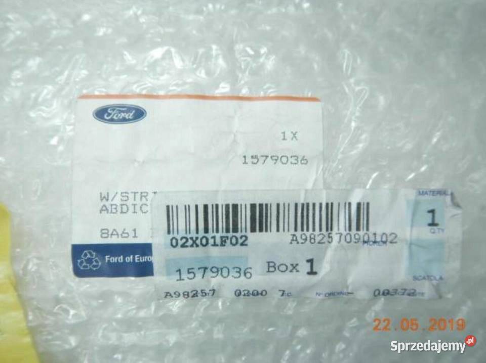 LISTWA ZGARNIAJĄCA LEWY PRZÓD FORD FIESTA 0812 Listwy