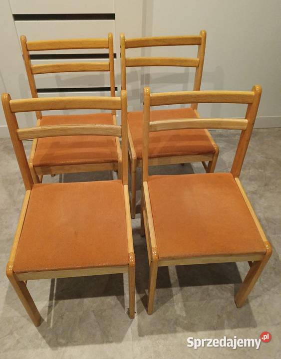 Sprzedam stół i 4 krzesła komplet Toruń sprzedam