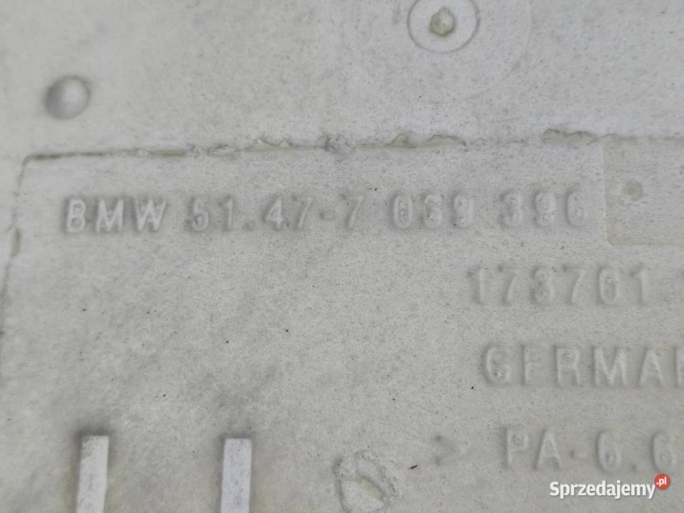 DYWAN WYKŁADZINA PODŁOGA TYŁ BMW E61 sprzedam