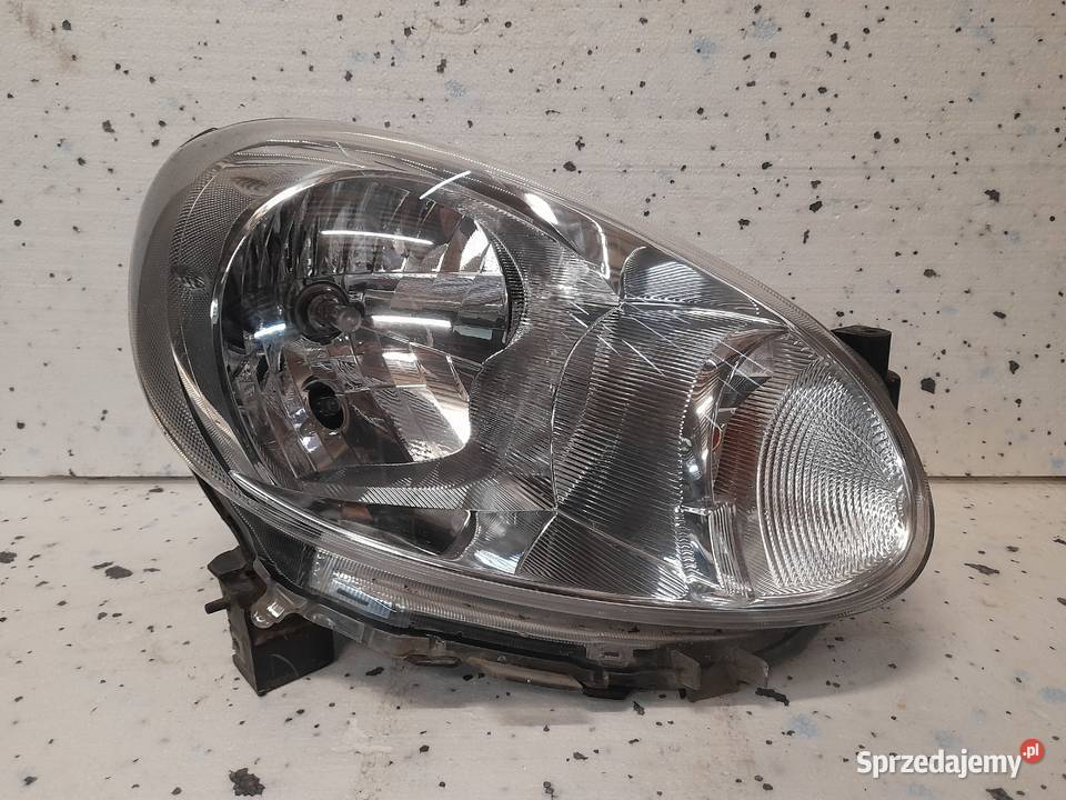 Lampa przednia prawa przód prawy reflektor Wyszków sprzedam