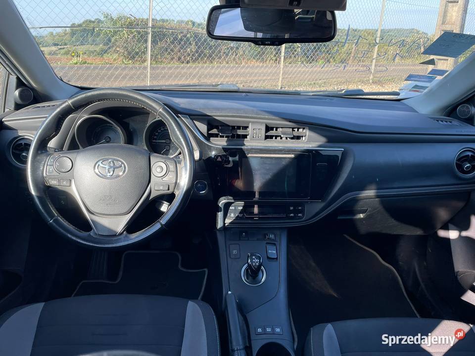 TOYOTA Auris 18i 136 Hybride Touring Sports Przemyśl