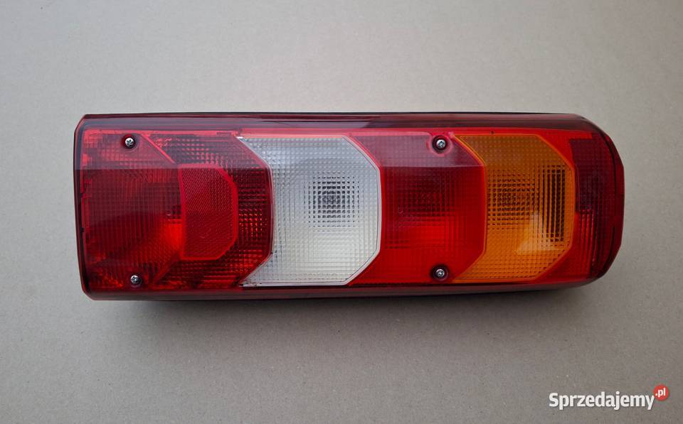 ACTROS MP4 ANTOS AROCS LAMPA PRAWY TYŁ PRAWA Bieleń
