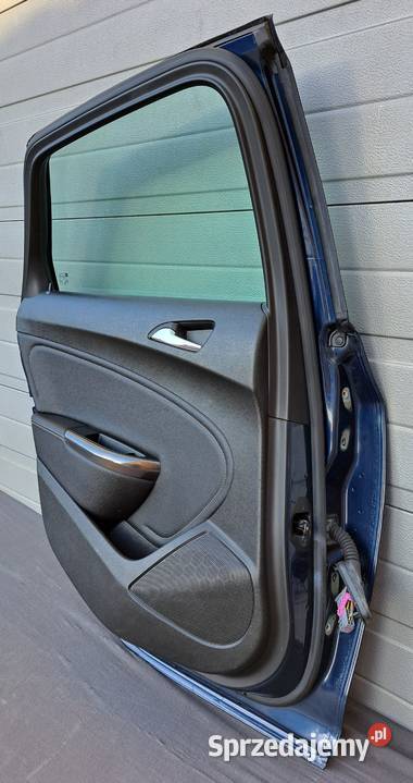 Drzwi prawy tył Opel Astra J IV hatchback Z22A Mielęcin