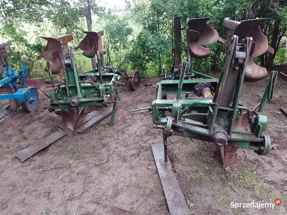 Pług 2 skibowy obrotowy