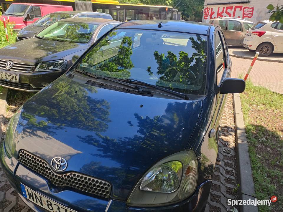 Toyota Yaris 11 benzyna