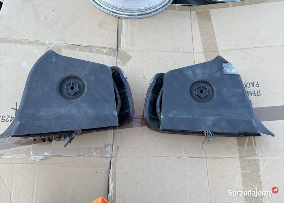 Lampa tył BMW E36 compact prawa lewa Kielce