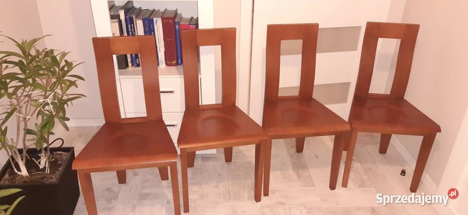 krzesła drewniane i stół Grodzisk Mazowiecki