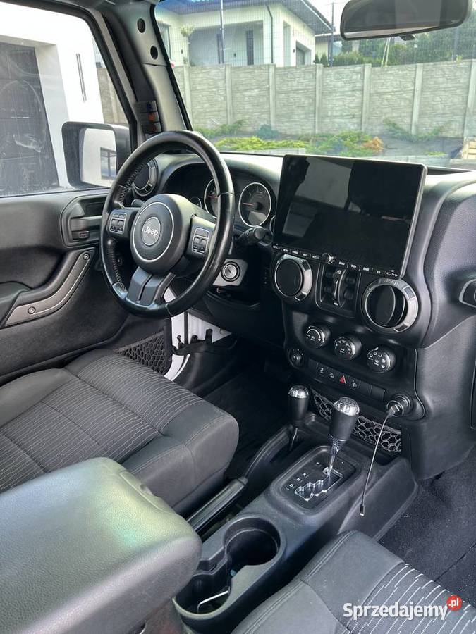 Jeep Wrangler 28CRD 200 Stan Zamiana automatyczna Koszalin sprzedam