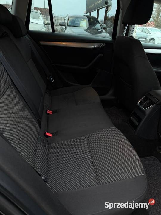 Skoda Octavia 14 Benzyna2013 Automat Navi 1400cm3 Wrocław sprzedam