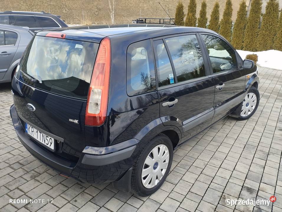 ŁADNY FORD FUSION 14beznyna niezawodny do jazdy kupiony w polskim salonie