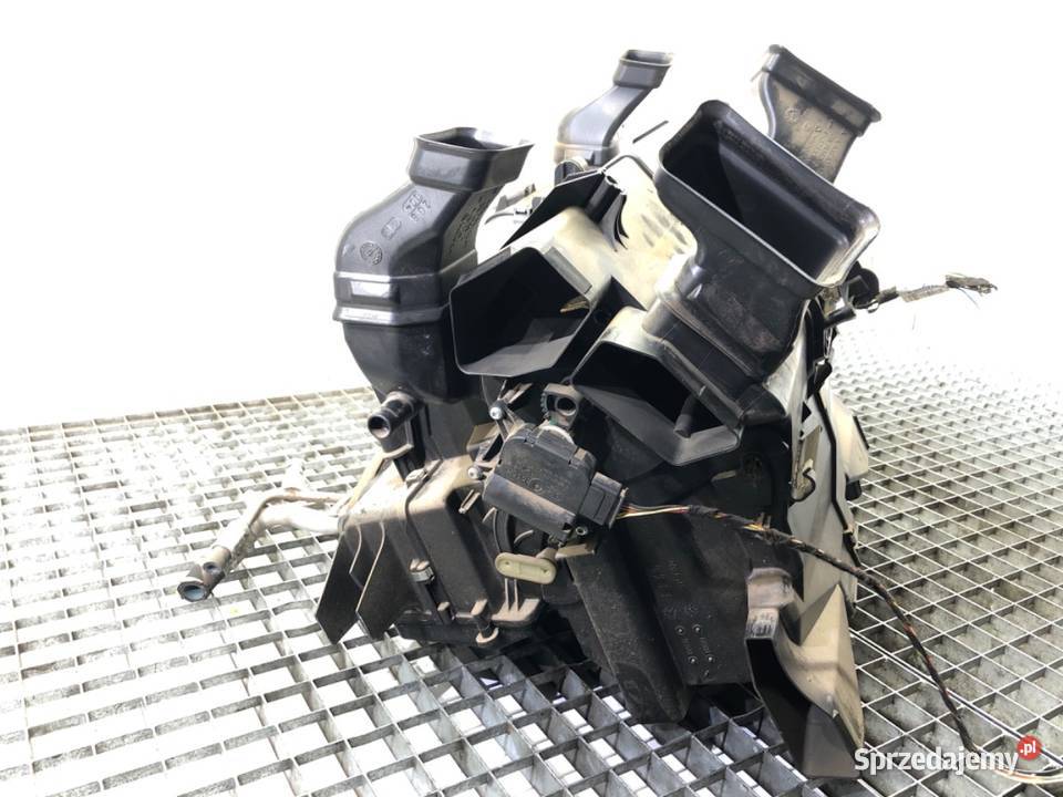 NAGRZEWNICA VW CARFTER 30 35 A9068301160 Bus